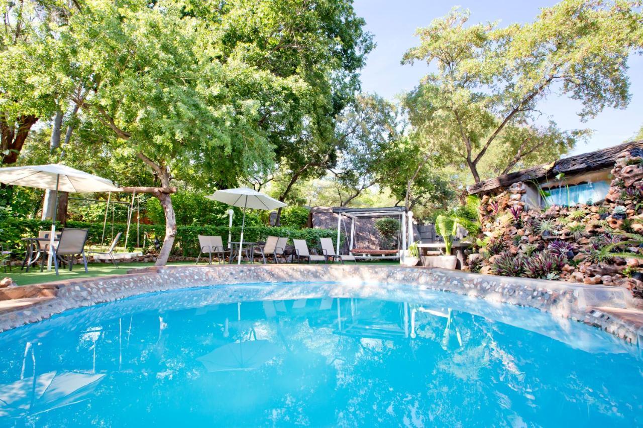 Victoria Falls Backpackers Lodge- Camp Sites Exterior photo