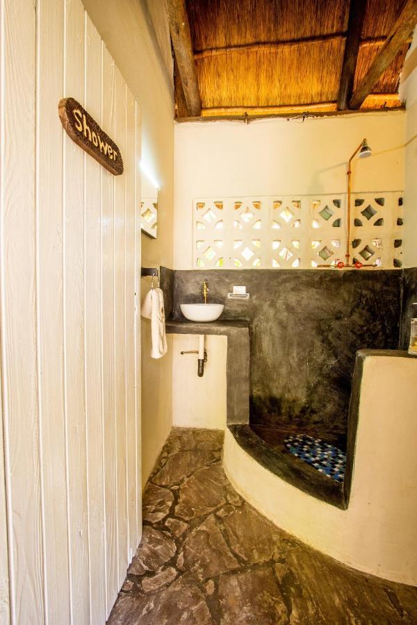 Victoria Falls Backpackers Lodge- Camp Sites Exterior photo
