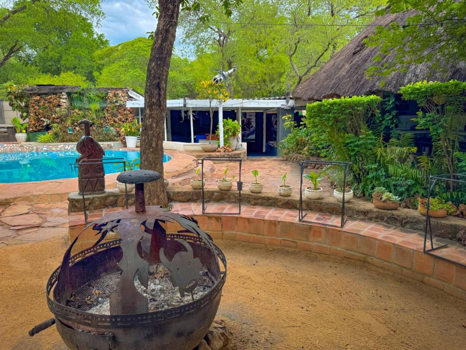 Victoria Falls Backpackers Lodge- Camp Sites Exterior photo