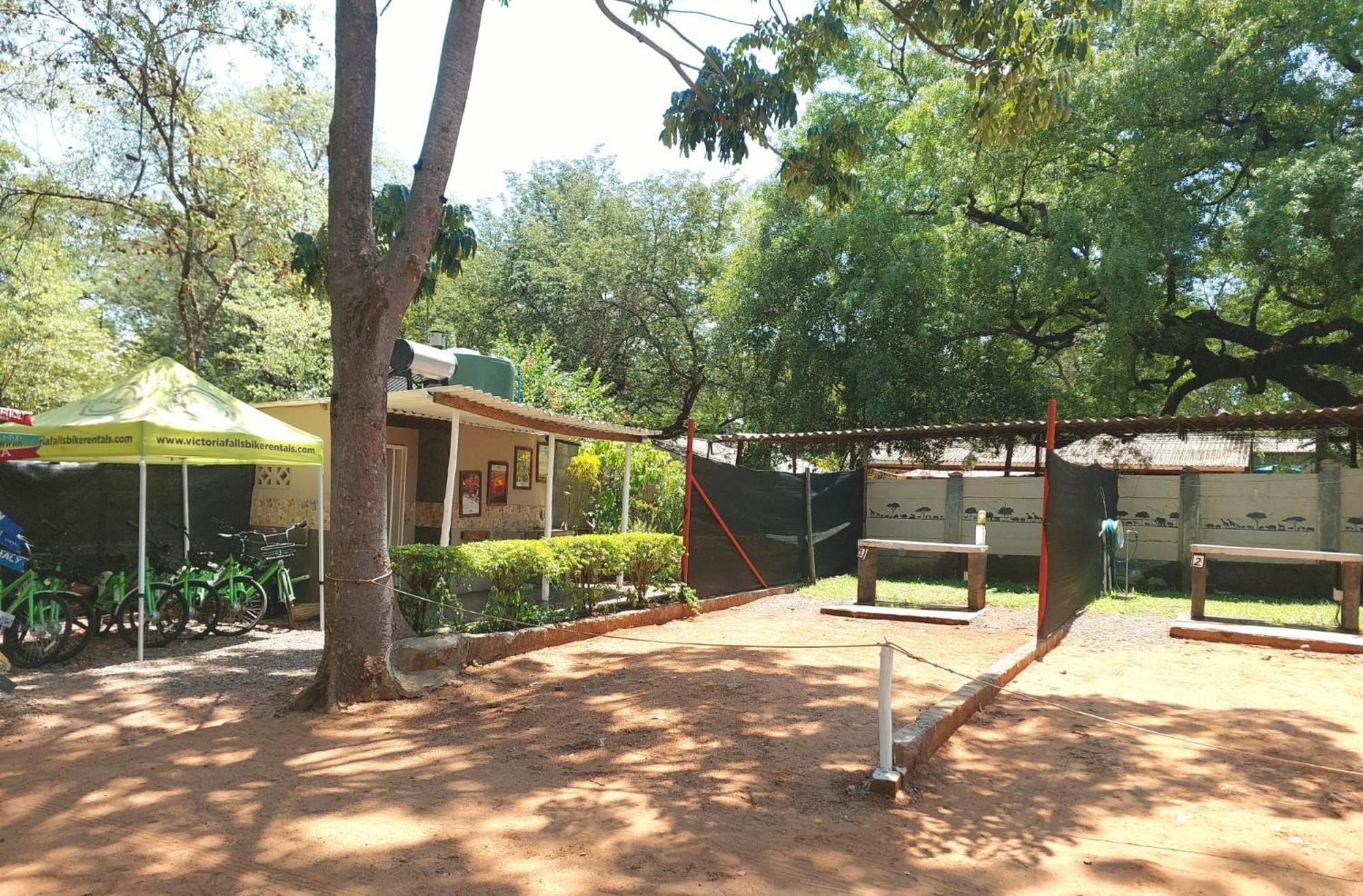 Victoria Falls Backpackers Lodge- Camp Sites Exterior photo
