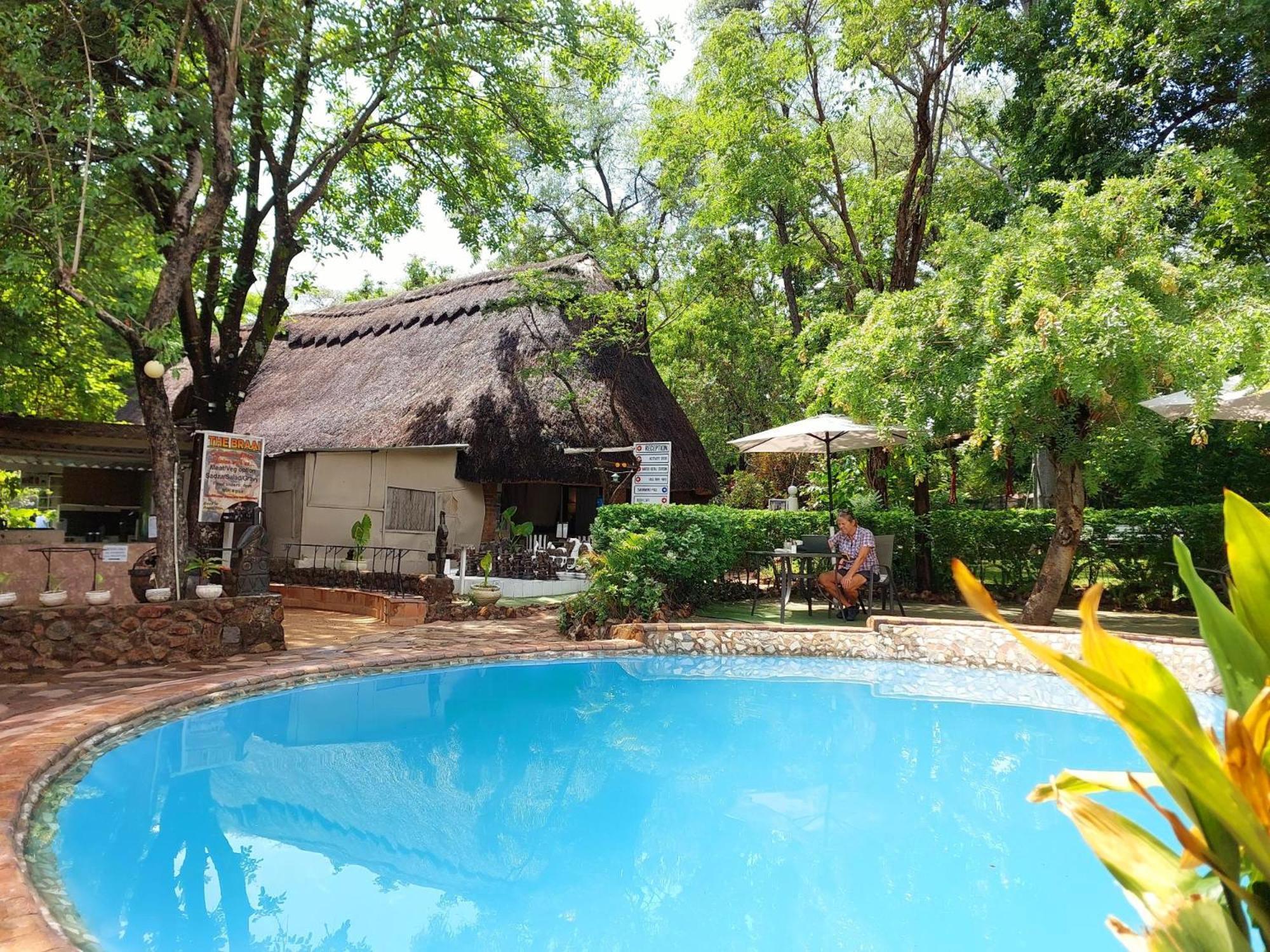 Victoria Falls Backpackers Lodge- Camp Sites Exterior photo