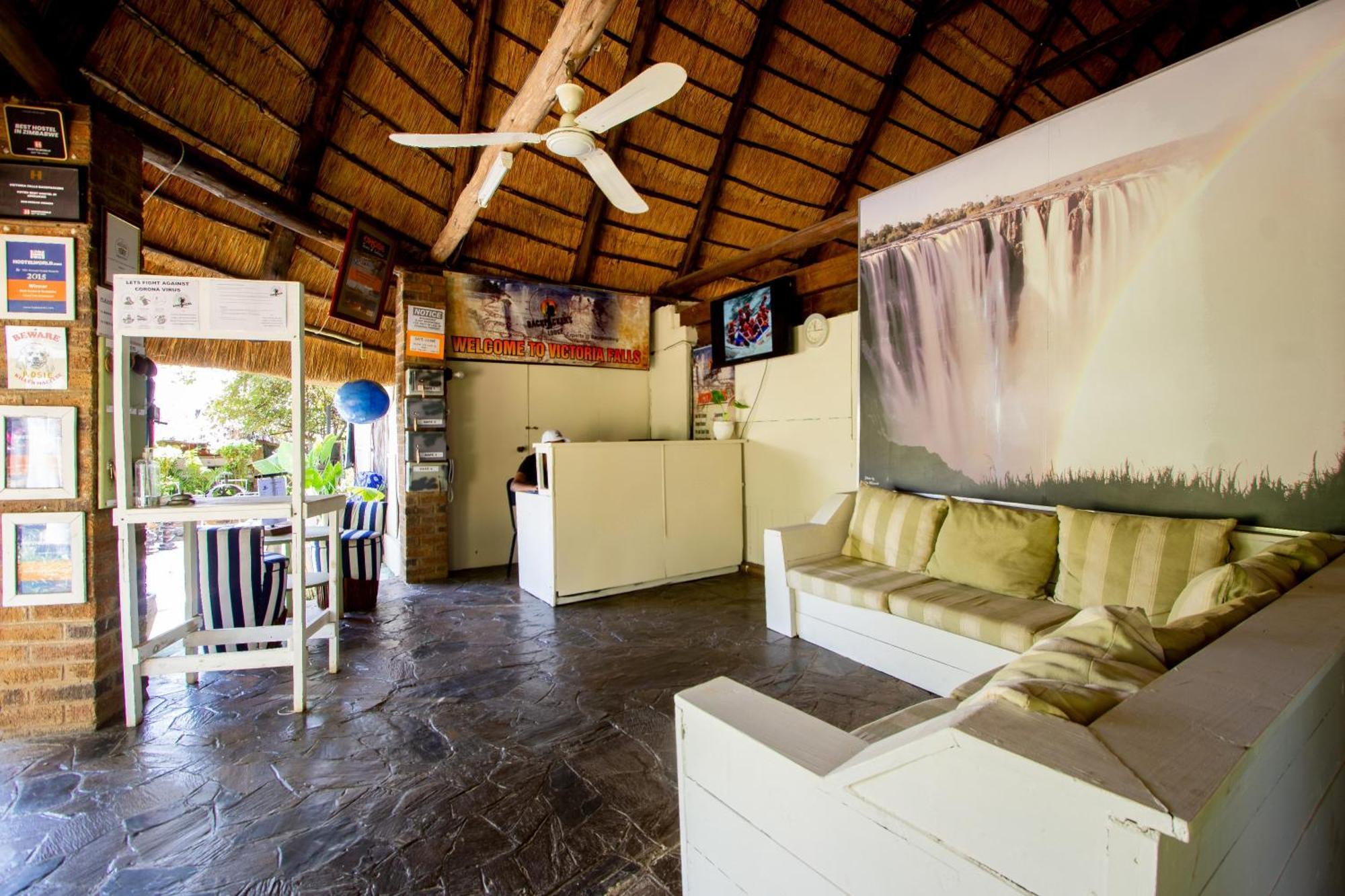 Victoria Falls Backpackers Lodge- Camp Sites Exterior photo