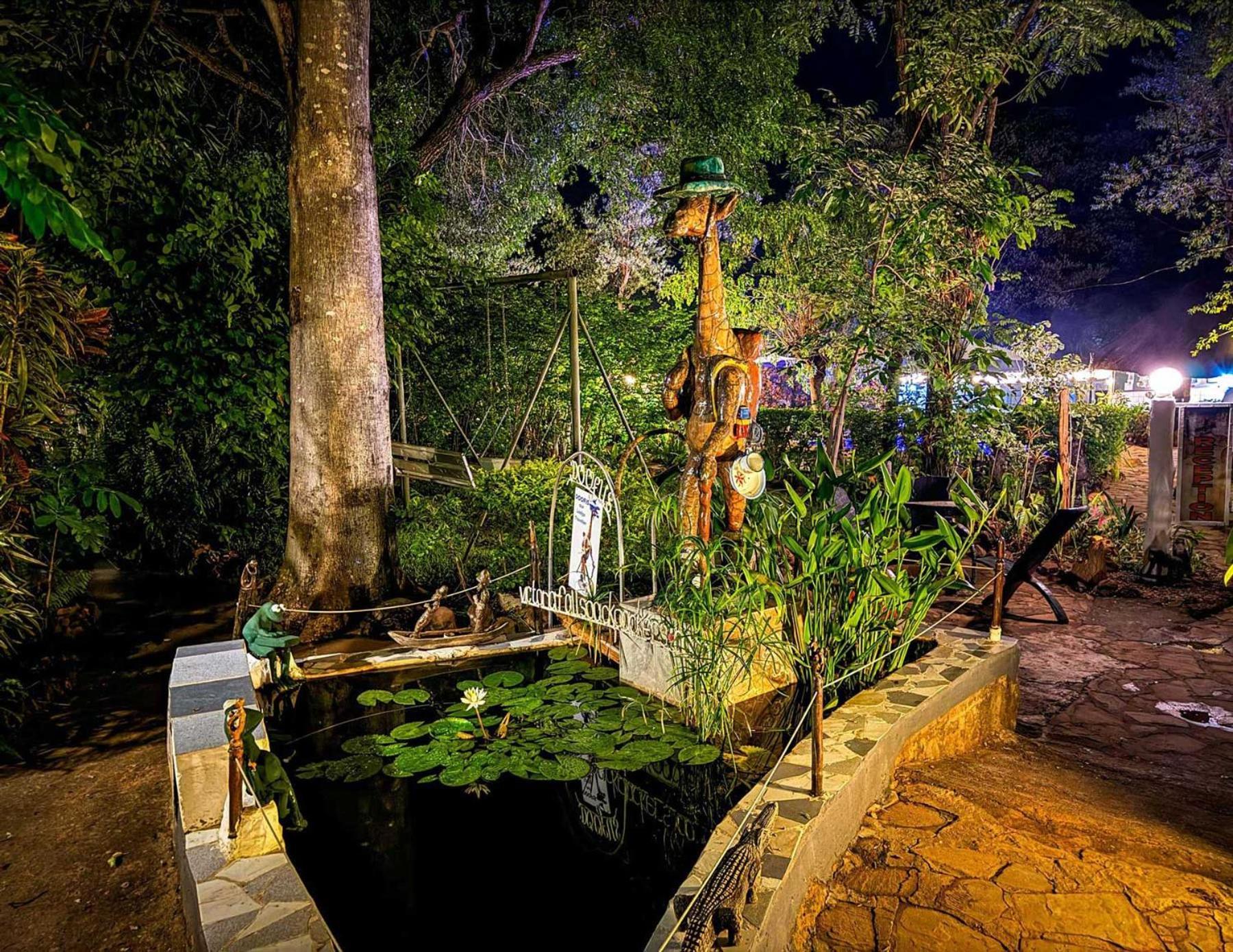 Victoria Falls Backpackers Lodge- Camp Sites Exterior photo