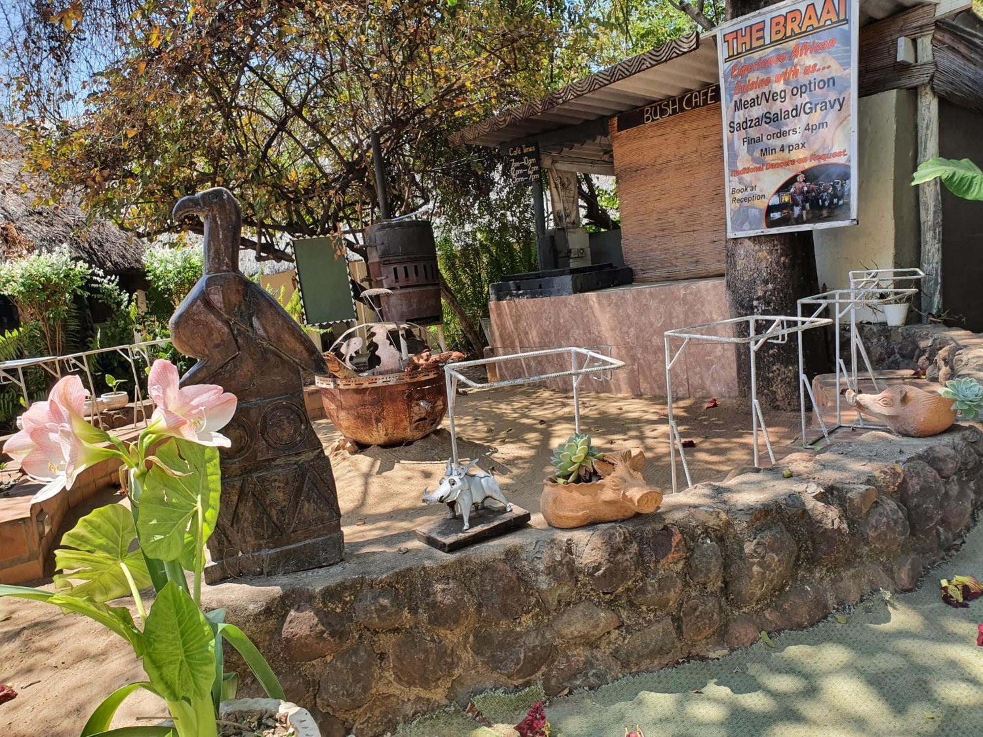 Victoria Falls Backpackers Lodge- Camp Sites Exterior photo